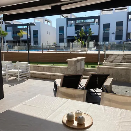 Oasis 7 - Lundgren Semesterbostad