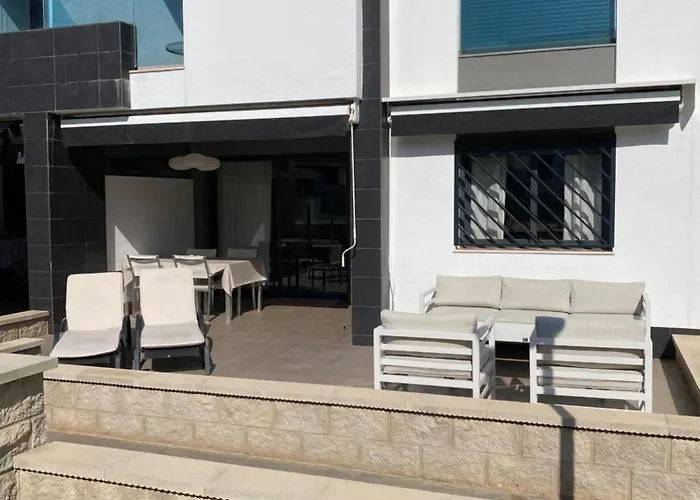 Oasis 7 - Lundgren Дом отдыха *